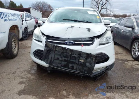 2015 Ford Escape Se z USA, uszkodzony, nr VIN 1FMCU9GX4FUB73980